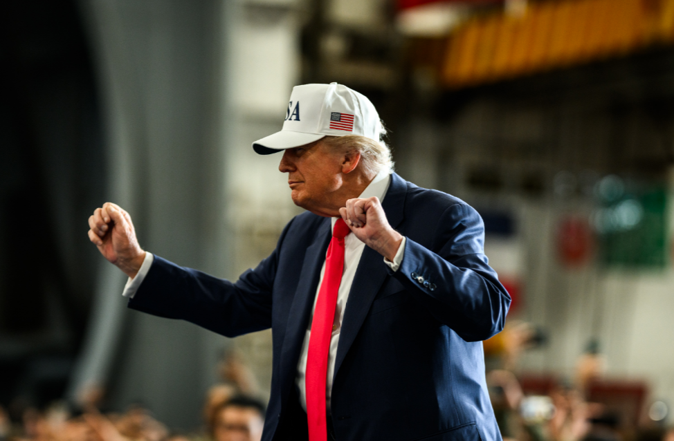 Трамп заявив, що перша леді Меланія ненавидить, коли він танцює на публіці